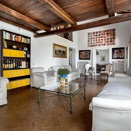 Orange Villa *